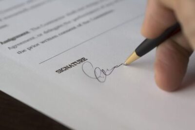 Derechos laborales al dar preaviso de baja voluntaria