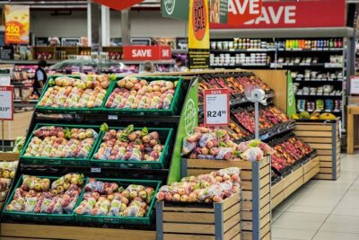 Ejemplos de empresas líderes en bienes de consumo final