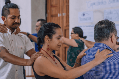 Cómo mantenerse informado sobre el bienestar de los demás