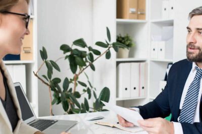Cuál es el salario promedio de un director de empresa