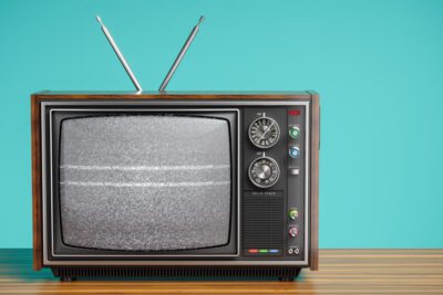 Características de la televisión como medio de comunicación