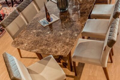 Cuáles son las medidas estándar de una mesa de comedor