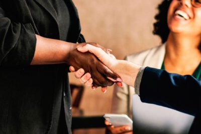 Estrategias de negociación ganar-ganar para multiplicar beneficios