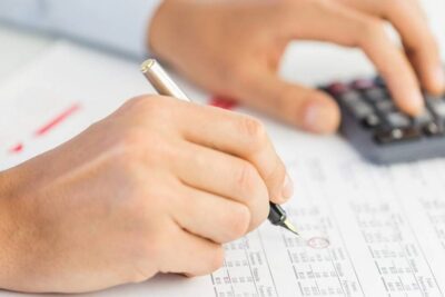 Cómo calcular la ganancia de un producto usando Excel